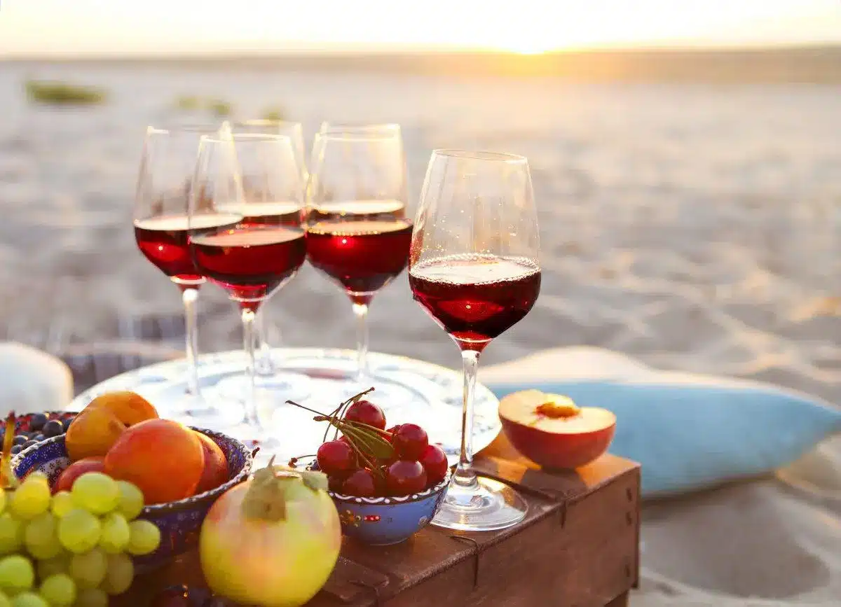 BYZANTIUM Rosso Feteasca Neagra, Shiraz, Cabernet Vin Rosu_pahar, livrare acasa si firma.